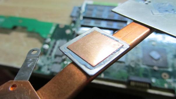 Asus K72D - замена северного моста Asus K72D - замена северного моста