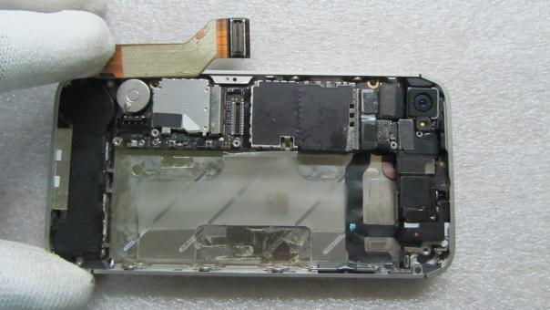 Ремонт телефона iPhone 4s - замена кнопки Home