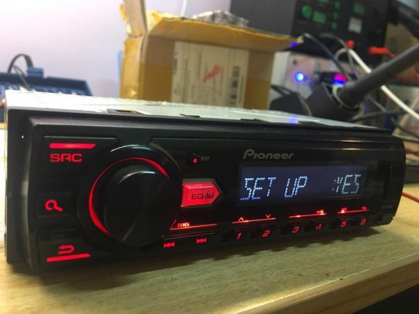 Ремонт магнитолы Pioneer MVH-08UB - не включается!