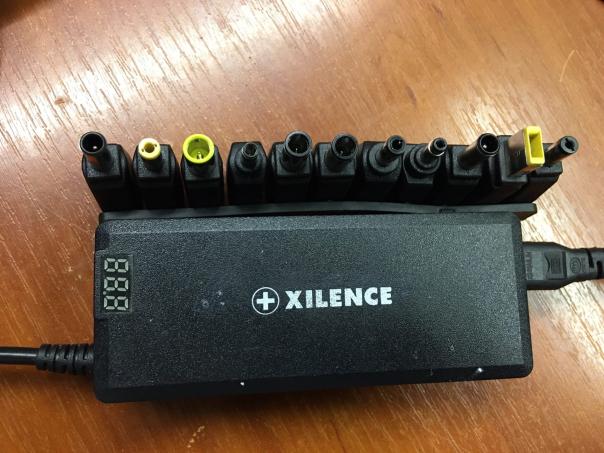 Ремонт универсального зарядного для ноутбука Xilence XM008 Ремонт универсального зарядного для ноутбука Xilence XM008