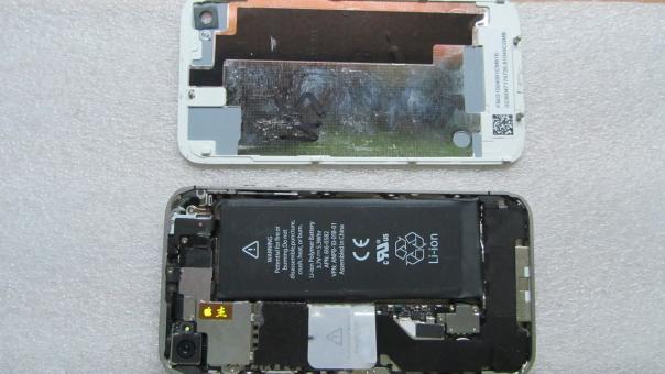 Ремонт телефона iPhone 4s - замена кнопки Home