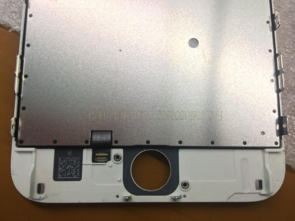 Ремонт iPhone 6s PLUS - замена оригинального дисплейного модуля с битым стеклом, на китайский аналог... 