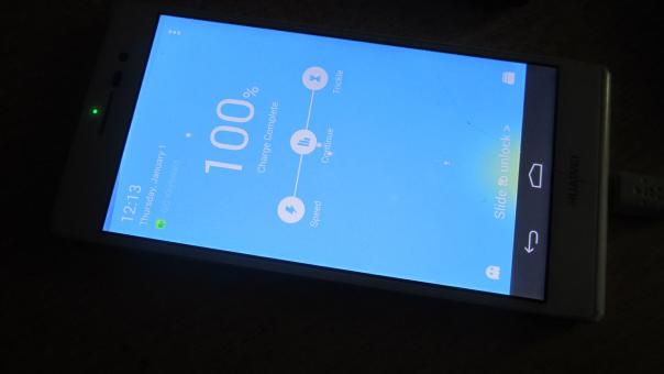 Ремонт телефона Huawei P7-L10 - залитик, нет подсветки.