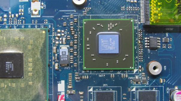 Ремонт Acer 5732Z замена видеочипа 216-0728018