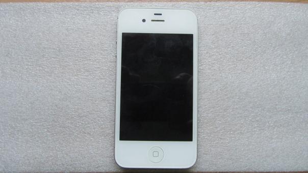 Ремонт телефона iPhone 4s - замена кнопки Home