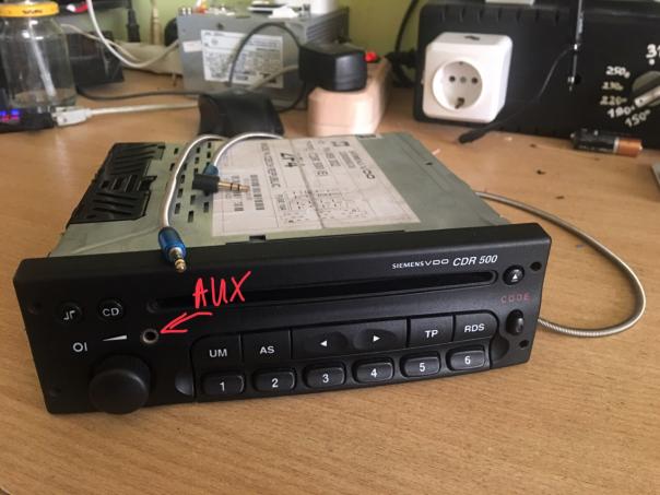 Дотаботка VDO CDR500 - добавляем AUX на переднюю панель.