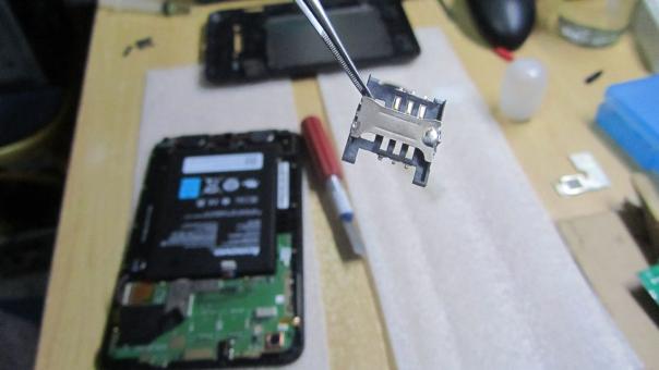 Lenovo A3000-H, не видит SIM карт