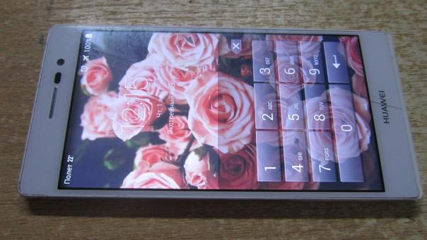 Ремонт телефона Huawei P7-L10 - залитик, нет подсветки.