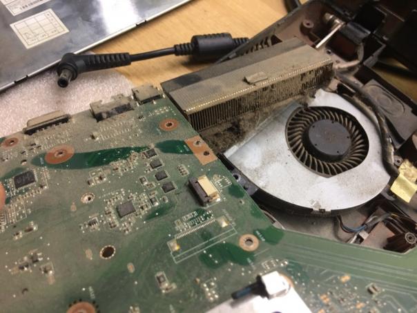 пайка оторванной стойка крепления радиатора