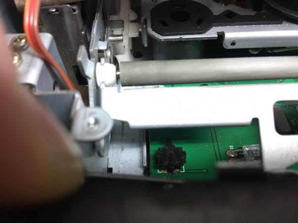 Ремонт магнитолы HYUNDAI H-CDM8065 - no disk!